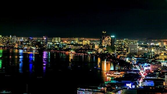 延时:泰国著名的风景南岸芭堤雅城湾俯视图