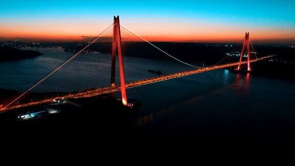 YavuzSultanSelim桥无人机镜头-伊斯坦布尔夜间4K