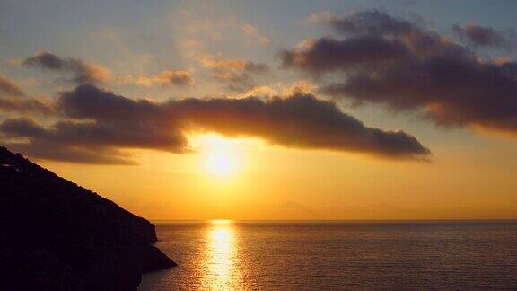 地中海海岸的日出