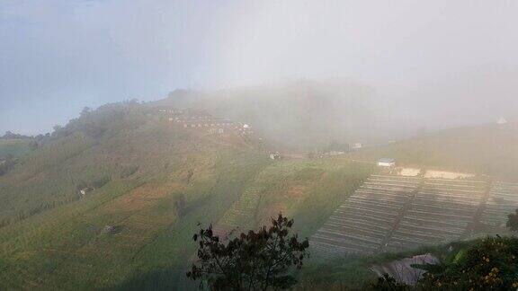 云雾和山景