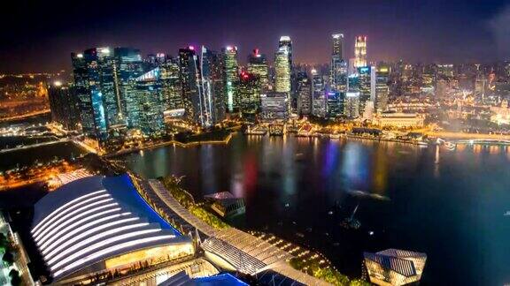 D2N新加坡金融区和商业大厦的景观在夜晚的灯光下从沙天空公园观景台