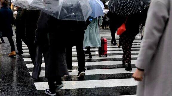 东京涉谷十字路口的行人