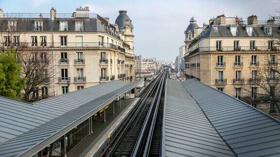 4K延时:列车接近巴黎地铁车站