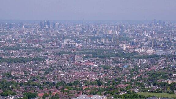 鸟瞰图伦敦市中心英国在阳光4K
