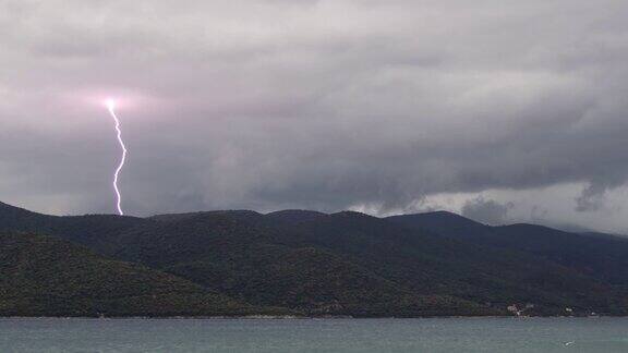 克罗地亚Pelijesac半岛闪电风暴