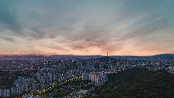 鸟瞰首尔的日出和多彩的日出彩色的天空早晨天空日出的城市