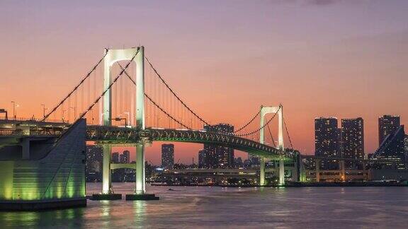 日本东京2017年10月27日:日本东京时间间隔为4K从台场观看城市昼夜间隔