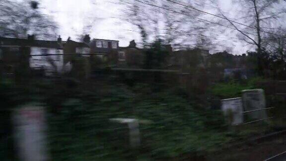 从火车窗口看伦敦风景