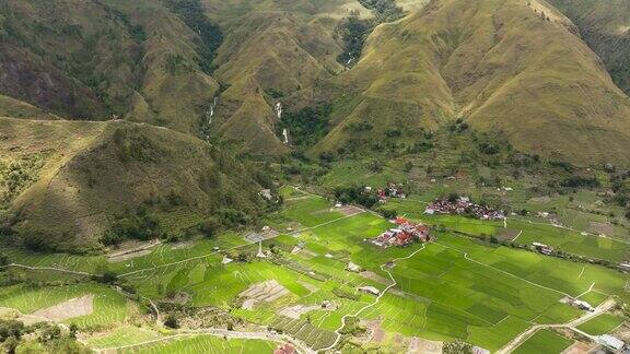 农业用地和山地印度尼西亚苏门答腊