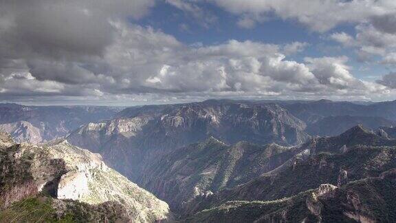 墨西哥马德雷山脉的铜峡谷