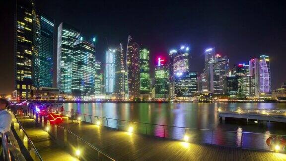 夜晚照亮新加坡滨海湾市中心全景4k时间流逝