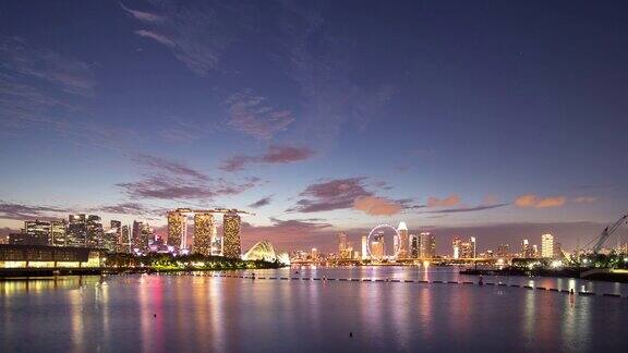 日日夜夜的新加坡城市和交通