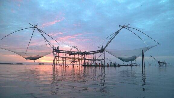 在泰国的许多渔网包括其他渔网