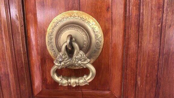 康提斯里兰卡大佛寺庙的门把手