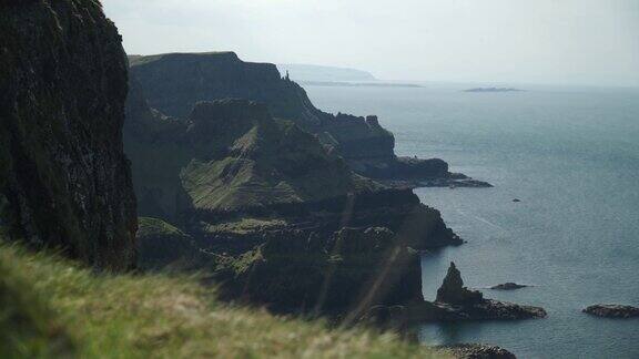 爱尔兰北部的岩石海岸
