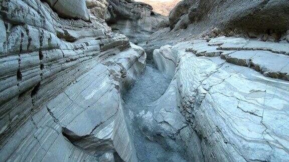 美丽的死亡谷国家公园-马赛克峡谷