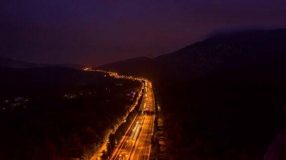 雅典黄昏和夜晚繁忙高速公路上的4K全空中延时(超延时)