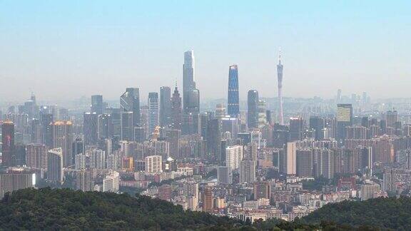 广州白云山俯瞰珠江新城