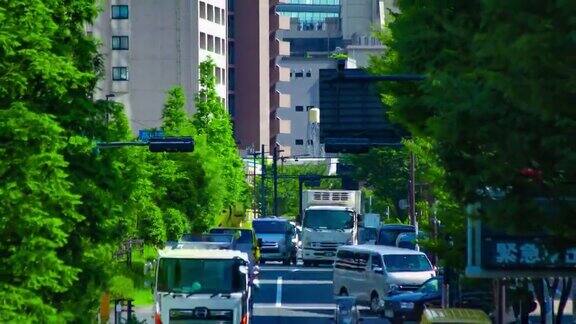 在东京市中心的大街上时间流逝的交通堵塞是不可能的