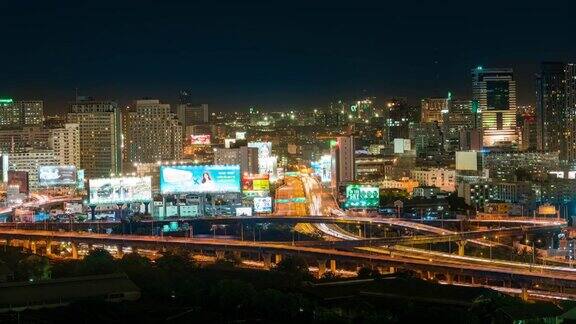 曼谷时间流逝在夜间高速公路和城市附近的拉玛时间流逝