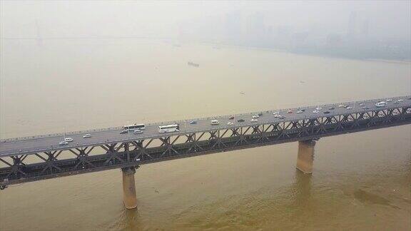 中国武汉市著名交通长江大桥湾航拍全景4k