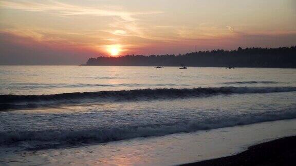海岸上的日落