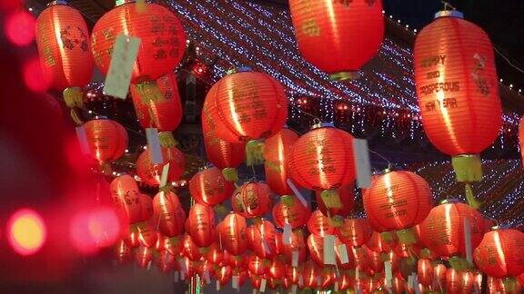 许多中国传统的纸灯笼