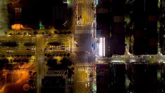 夜光台北市区交通十字路口航拍4k时间间隔台湾