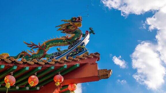 中国寺庙屋顶龙像的延时拍摄
