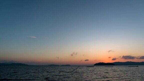 泰国普吉岛美丽的日出或