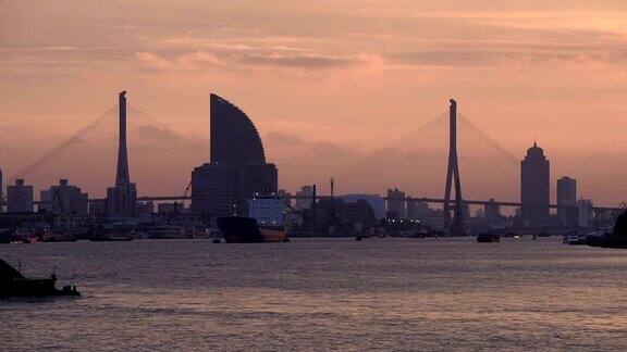 日出上上海市区景象上海黄浦江外滩风光