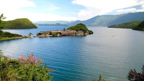 中国泸沽湖全景