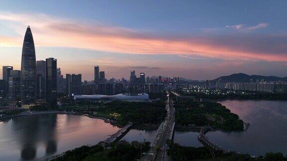 中国深圳日落美景的航拍画面