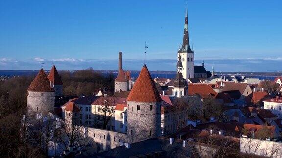 爱沙尼亚塔林中世纪老城鸟瞰图