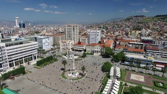 土耳其伊兹密尔科纳克广场和钟楼