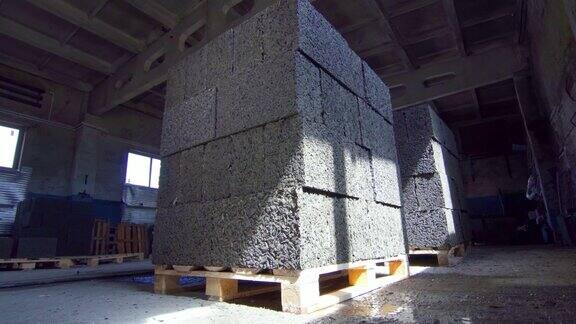 该厂为生产水泥砌块的建筑砌块进行总体规划
