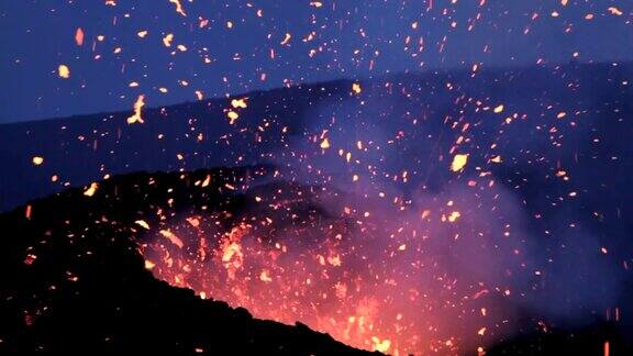 意大利西西里岛埃特纳火山爆发