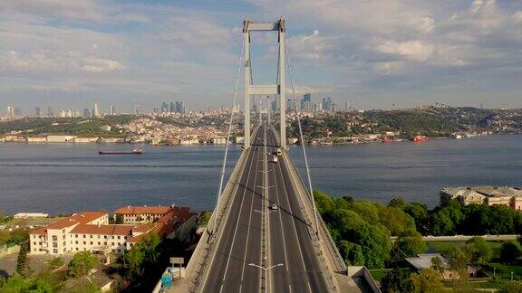 博加齐桥也被称为7月15日烈士桥从土耳其伊斯坦布尔无人机鸟瞰图