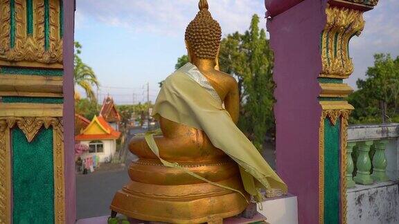 在泰国普吉岛的寺中小佛像的慢动作拍摄泰国之旅概念