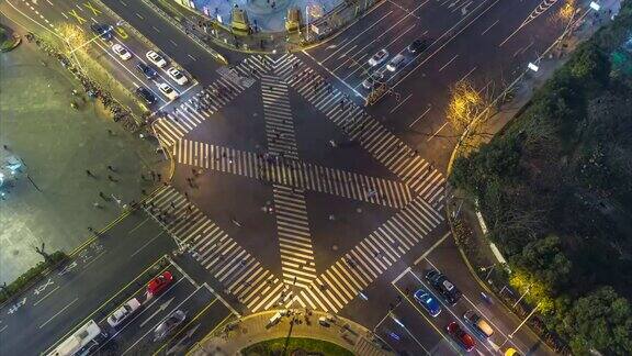 4K时间推移-交通十字路口在现代城市