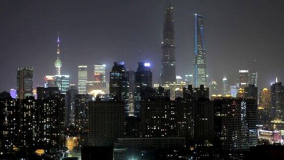 上海夜深时分高楼大厦东方明珠电视塔