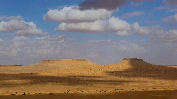撒哈拉沙漠Tembaine突尼斯典型的景观