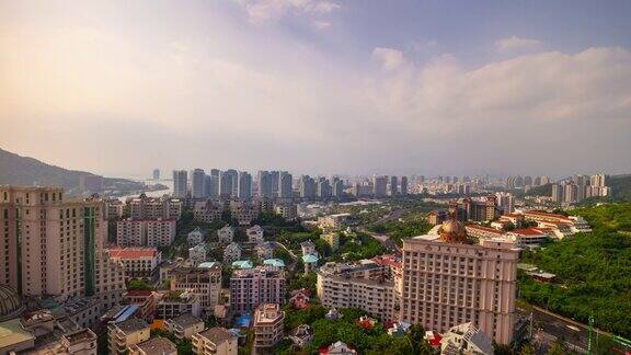 日落三亚城市景观大东海酒店屋顶全景4k时间推移海南岛中国