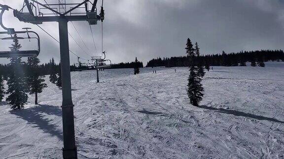 科罗拉多州阿斯彭雪场滑雪缆车