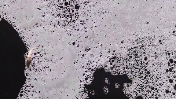 泡沫气泡抽象的黑色背景