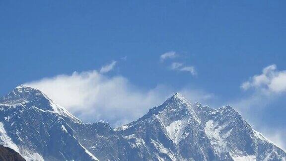 珠穆朗玛峰和Lhotse时间间隔