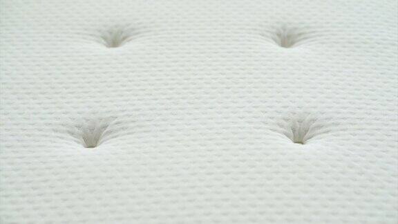干净的白色新床垫蒲团床近纹理