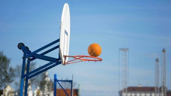 篮球飞进篮筐慢速180帧秒