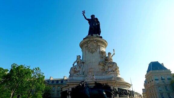 巴黎共和国广场手持橄榄枝的玛丽安铜像稳定器电影镜头