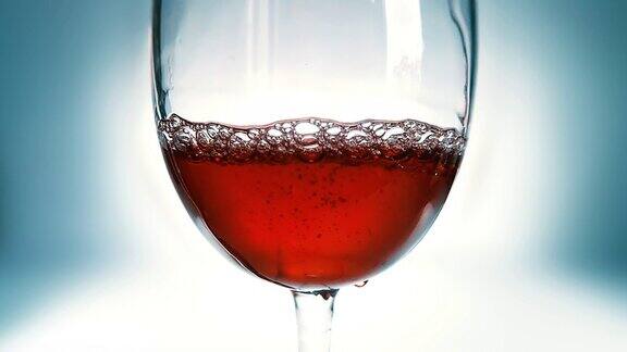 4k视频红酒倒入玻璃杯玻璃杯与倒红酒的特写